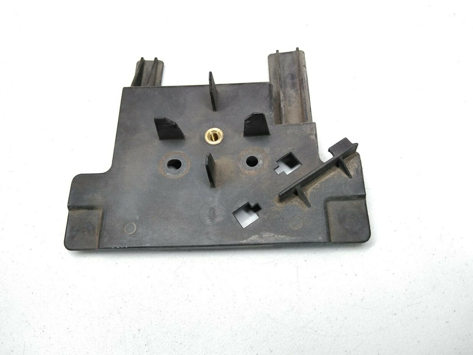 99-00-chevy-truck-vortec-engine-cover-mount-mounting-bracket-4-8l-5-3l